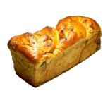 福岡 アップルパイの店 『林檎と葡萄の樹』　手づくりパン　“くるみといちじくのパン”